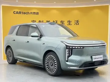 2026 IM Motors (Zhiji) LS8 с пробегом 9 000 км