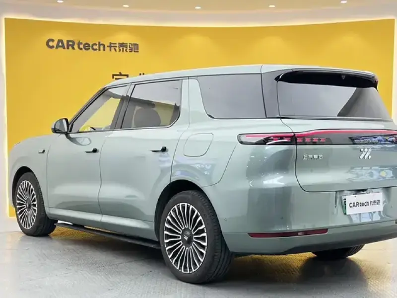 2026 IM Motors (Zhiji) LS8 с пробегом 9 000 км