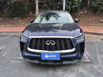 2022 Infiniti QX60 с пробегом 65 000 км