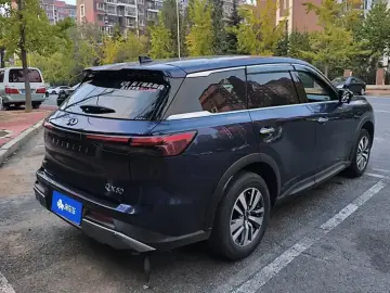 2022 Infiniti QX60 с пробегом 65 000 км