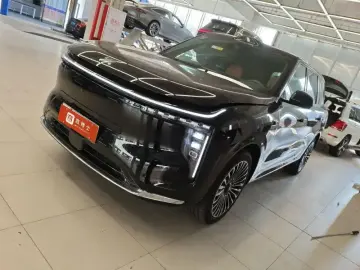 IM Motors (Zhiji) LS8