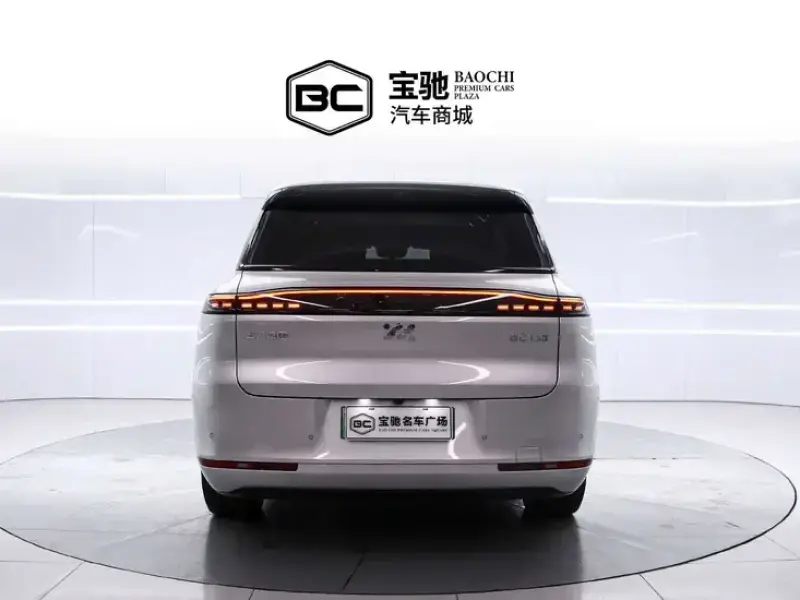2026 IM Motors (Zhiji) LS8 с пробегом 7 000 км