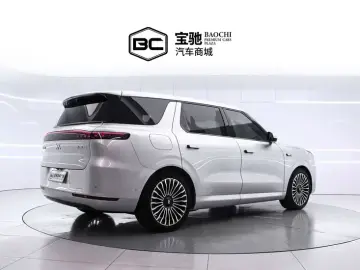 2026 IM Motors (Zhiji) LS8 с пробегом 7 000 км