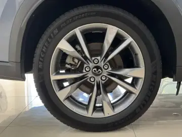 2022 Infiniti QX60 с пробегом 85 800 км