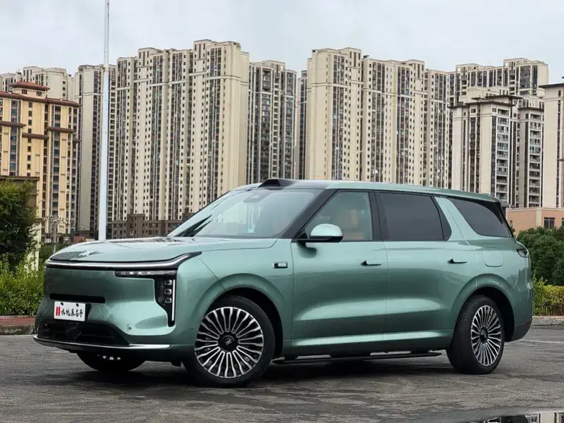 2026 IM Motors (Zhiji) LS8 с пробегом 6 000 км