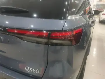 2022 Infiniti QX60 с пробегом 88 000 км