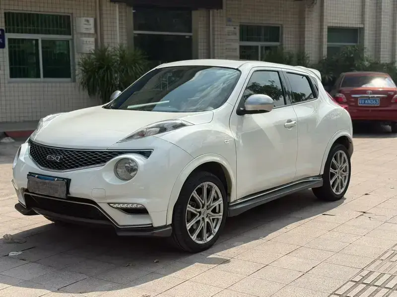 2014 Infiniti ESQ с пробегом 130 000 км