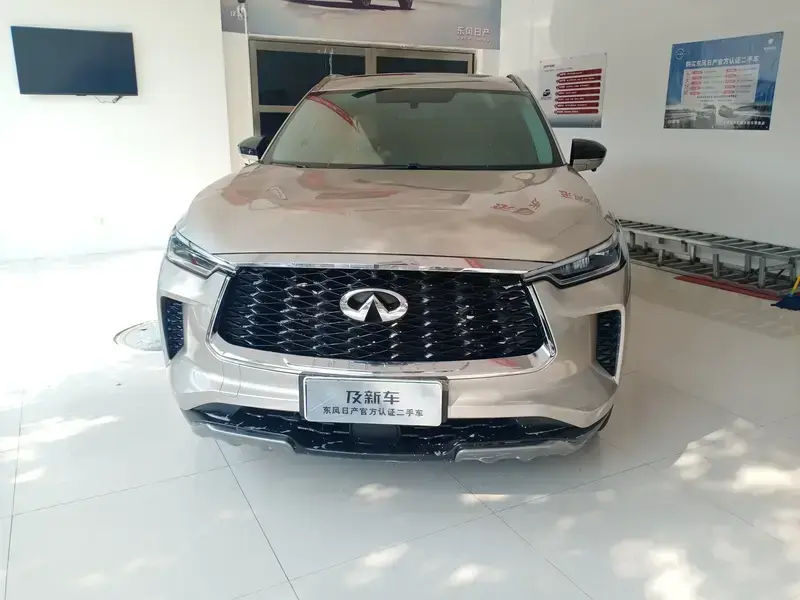 2024 Infiniti QX60 с пробегом 18 600 км