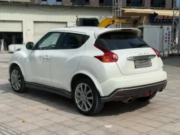 2014 Infiniti ESQ с пробегом 130 000 км