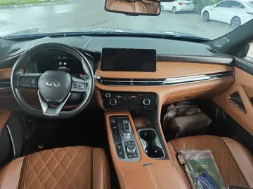 2022 Infiniti QX60 с пробегом 95 700 км