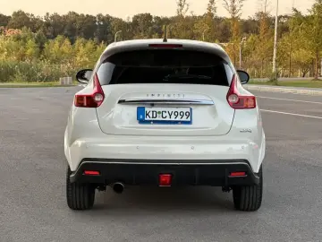 2014 Infiniti ESQ с пробегом 59 000 км