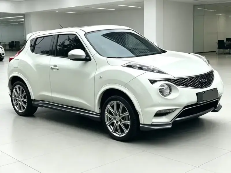 2014 Infiniti ESQ с пробегом 51 000 км