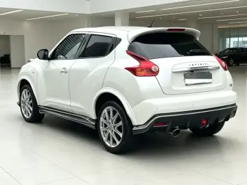 2014 Infiniti ESQ с пробегом 51 000 км