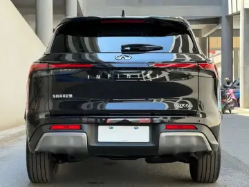 2024 Infiniti QX60 с пробегом 200 км