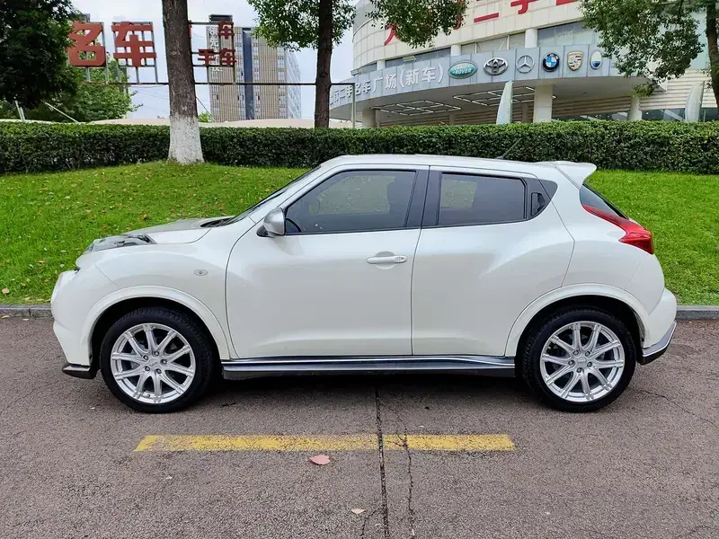 2014 Infiniti ESQ с пробегом 105 000 км