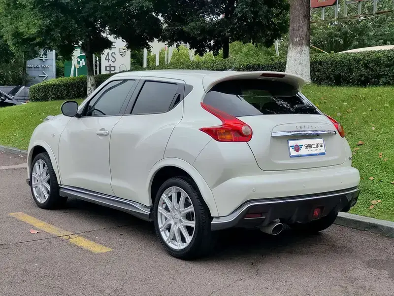 2014 Infiniti ESQ с пробегом 105 000 км
