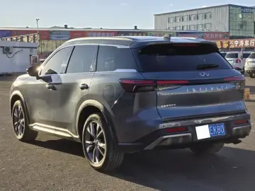 2024 Infiniti QX60 с пробегом 50 000 км