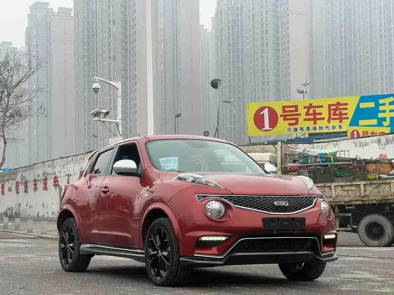 2014 Infiniti ESQ с пробегом 70 000 км