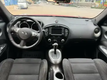 2014 Infiniti ESQ с пробегом 92 000 км