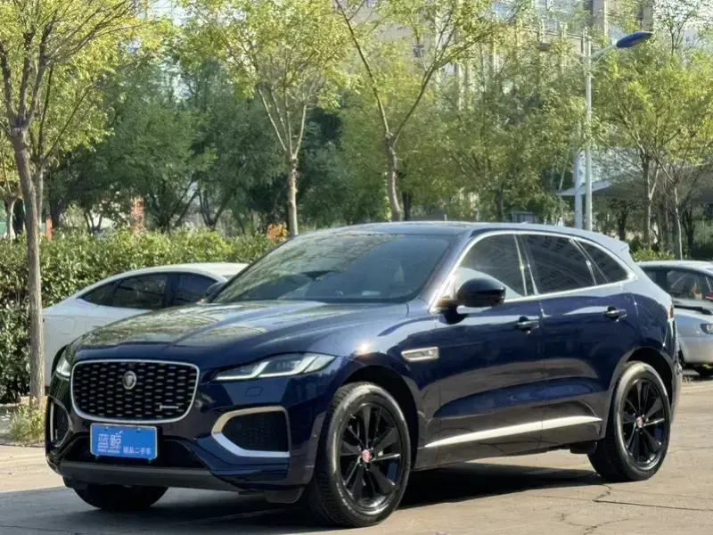 2021 Jaguar F-Pace с пробегом 30 000 км