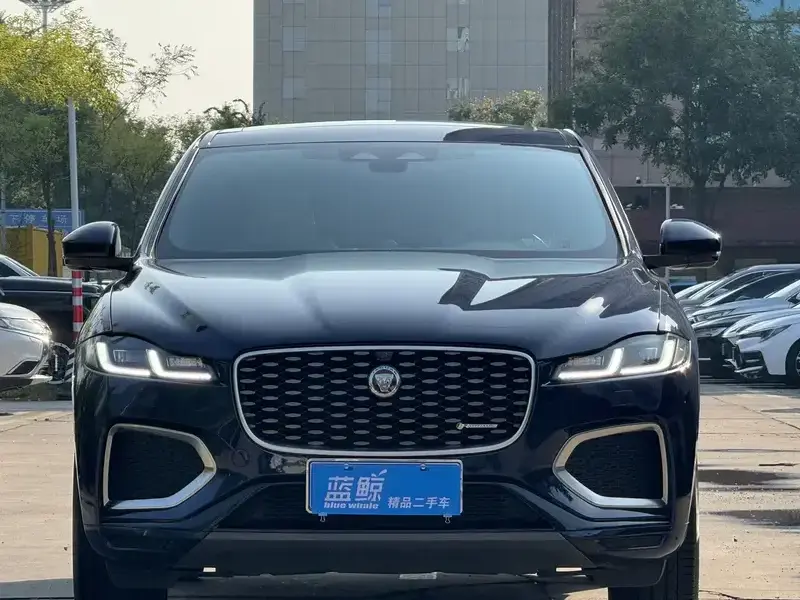 2021 Jaguar F-Pace с пробегом 30 000 км