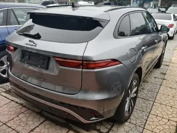 2024 Jaguar F-Pace с пробегом 6 000 км