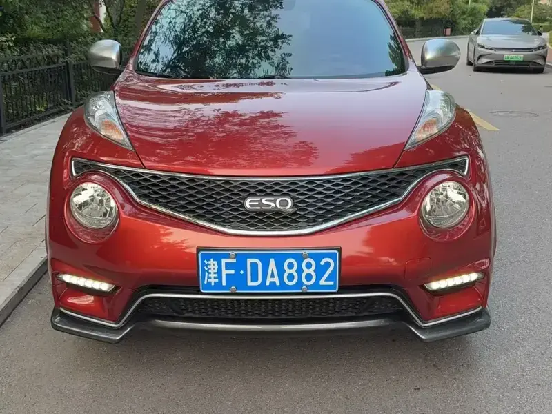 2014 Infiniti ESQ с пробегом 48 400 км