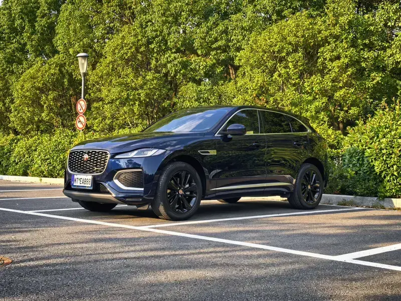 2021 Jaguar F-Pace с пробегом 74 000 км