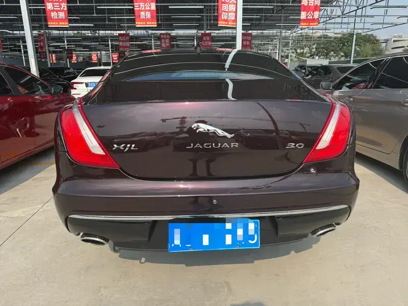 2016 Jaguar XJ с пробегом 96 000 км