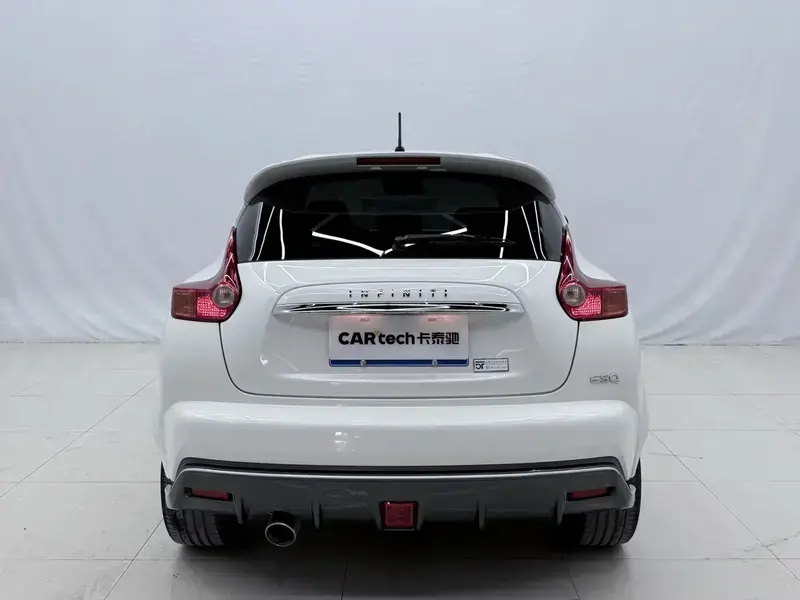 2014 Infiniti ESQ с пробегом 57 000 км