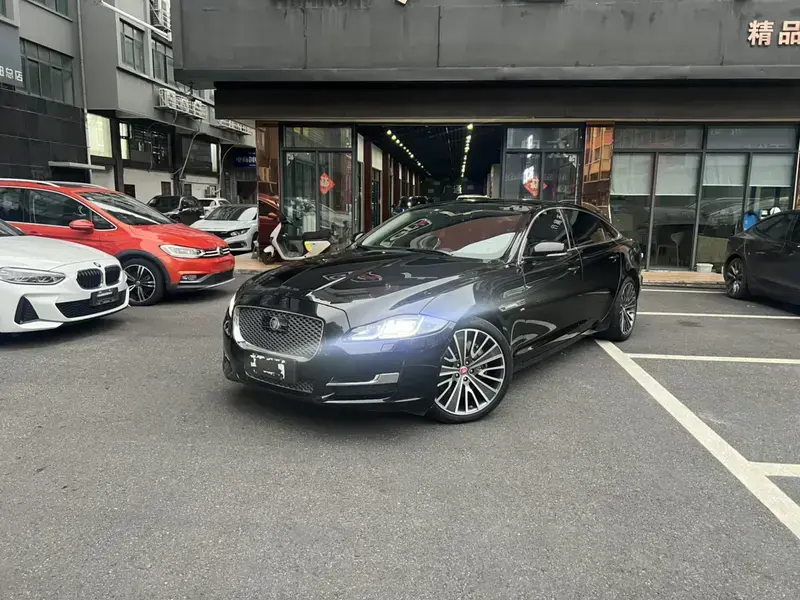 2018 Jaguar XJ с пробегом 120 000 км