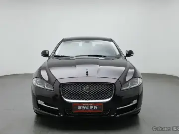 2016 Jaguar XJ с пробегом 135 900 км
