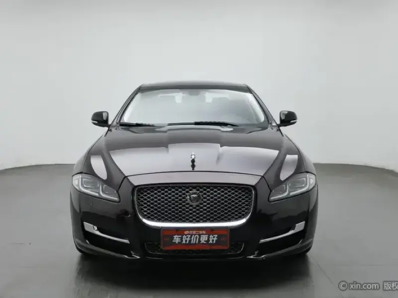 2016 Jaguar XJ с пробегом 135 900 км