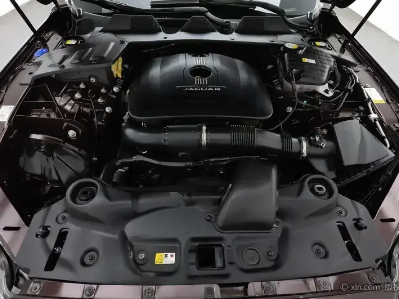 2016 Jaguar XJ с пробегом 135 900 км