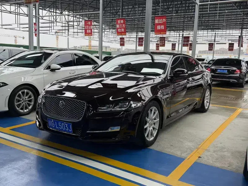 2016 Jaguar XJ с пробегом 98 000 км