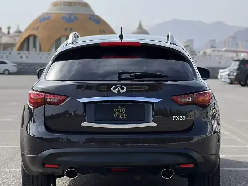 2011 Infiniti FX с пробегом 130 000 км