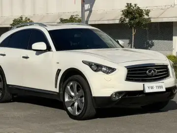 2013 Infiniti FX с пробегом 125 500 км