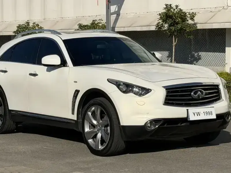 2013 Infiniti FX с пробегом 125 500 км