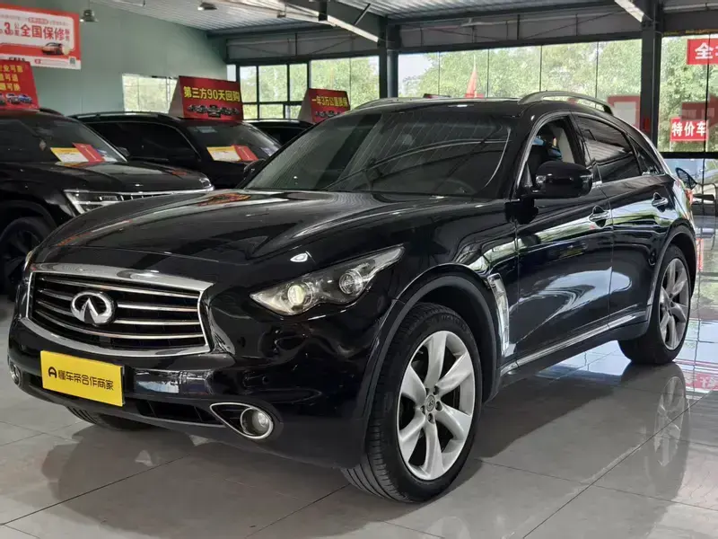 2013 Infiniti FX с пробегом 210 000 км