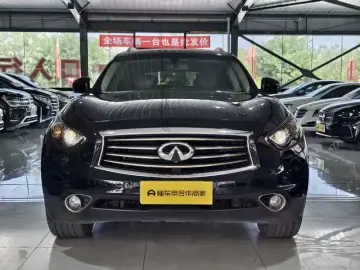 2013 Infiniti FX с пробегом 210 000 км
