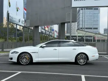 2018 Jaguar XJ с пробегом 97 000 км