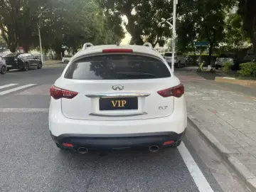 2013 Infiniti FX с пробегом 142 000 км