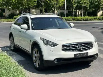 2011 Infiniti FX с пробегом 148 000 км