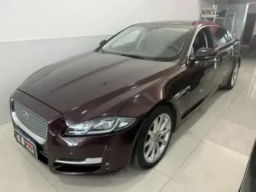 2016 Jaguar XJ с пробегом 95 000 км