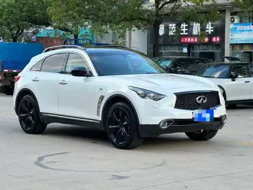 2011 Infiniti FX с пробегом 200 000 км