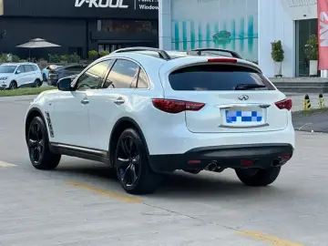 2011 Infiniti FX с пробегом 200 000 км