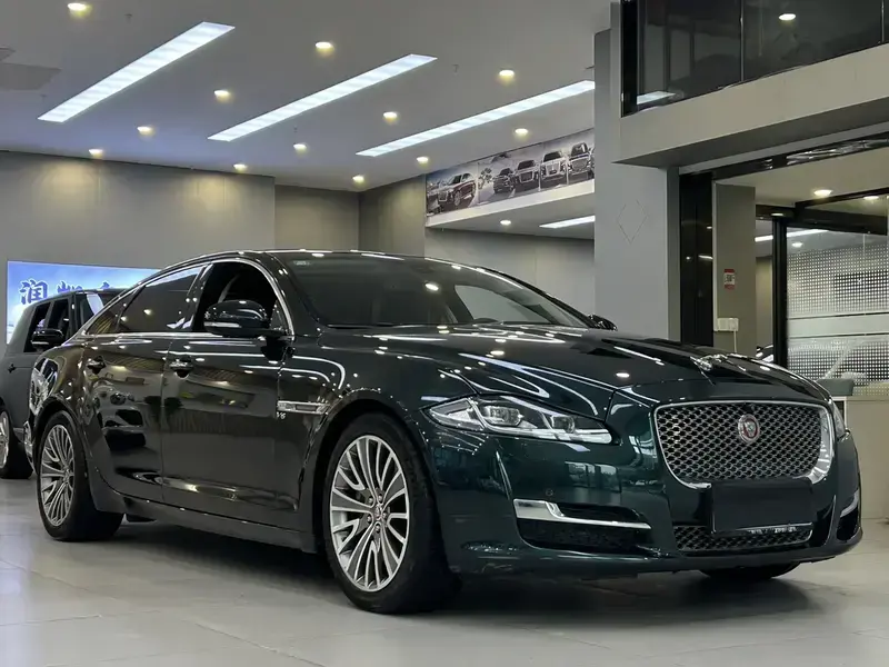 2016 Jaguar XJ с пробегом 121 000 км