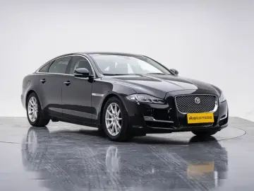 2016 Jaguar XJ с пробегом 109 100 км