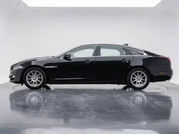 2016 Jaguar XJ с пробегом 109 100 км