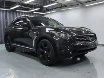 2011 Infiniti FX с пробегом 132 000 км